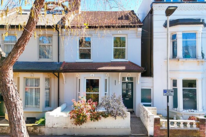 3 Bedroom Semi Detached House For Sale In Cranmer Road, London, E7