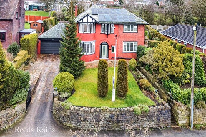 5 Bedroom Detached House For Sale In Mottram Old Road, Stalybridge, Greater Manchester, SK15