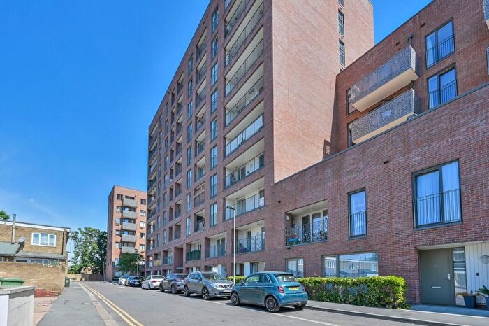1 Bedroom Flat For Sale In Katie Court, Canning Town, London, E16