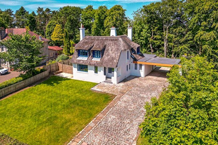 4 Bedroom Detached House For Sale In Newlands Place, East Kilbride, Glasgow, South Lanarkshire, G74