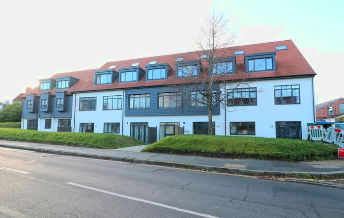 1 Bedroom Flat To Rent In Station Road, Dorking, RH4