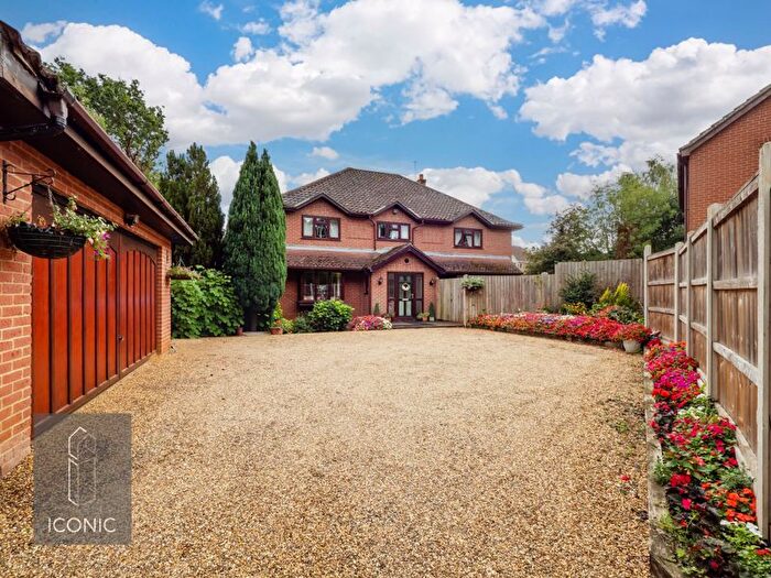 5 Bedroom Detached House For Sale In Fakenham Road, Drayton, Norwich, NR8