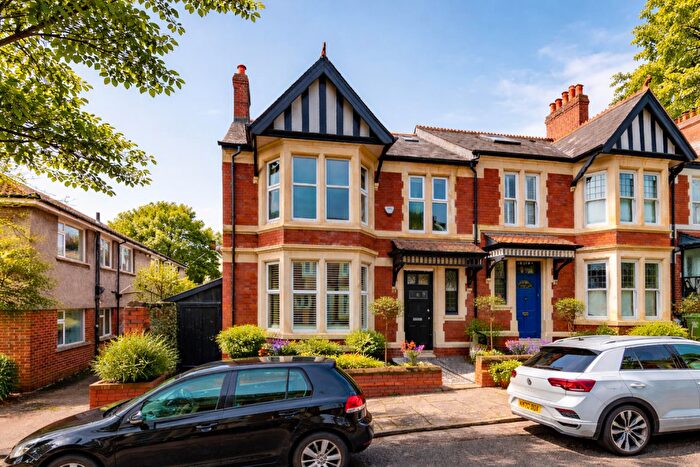 4 Bedroom End Of Terrace House For Sale In Harrismith Road, Penylan Cardiff, CF23