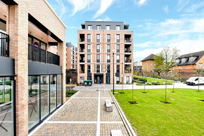 1 Bedroom Flat For Sale In Levett House, Holman Drive, Ealing, UB2