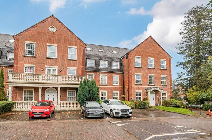 2 Bedroom Flat For Sale In Newitt Place, Bassett, Southampton, Hampshire, SO16