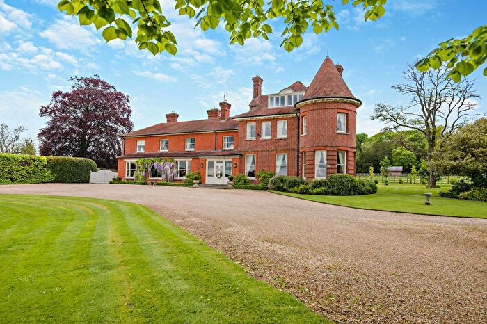 9 Bedroom Equestrian Property For Sale In Snoddington Lane, Tidworth, Hampshire, SP9