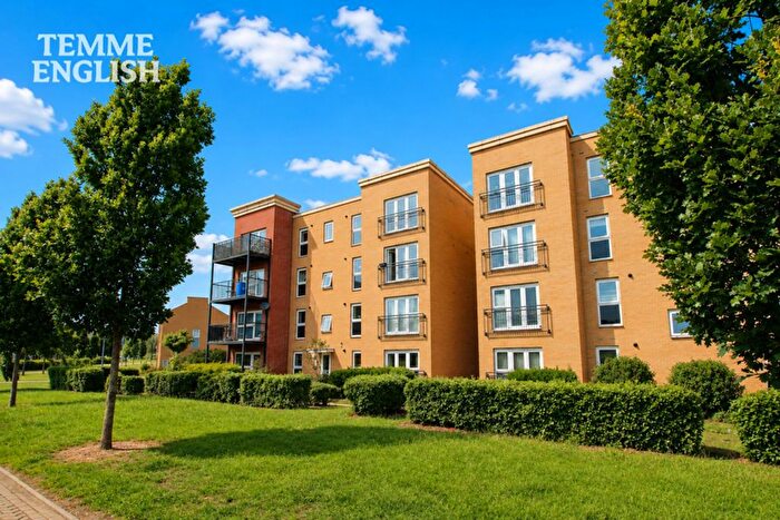 2 Bedroom Flat For Sale In Blake Avenue, Basildon, SS14