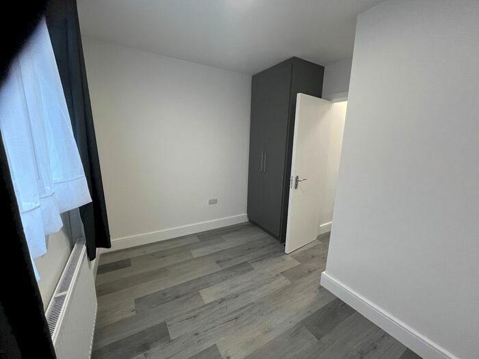 1 Bedroom Flat To Rent In Lady Margaret Road, Southall, UB1