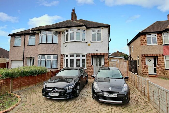 3 Bedroom Semi-Detached House To Rent In Gerard Avenue, Whitton, Hounslow, TW4