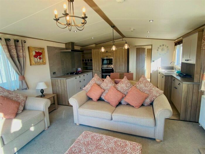 3 Bedroom Mobile Home For Sale In Abi Blenheim Holiday Home With Hot Tub, GL7
