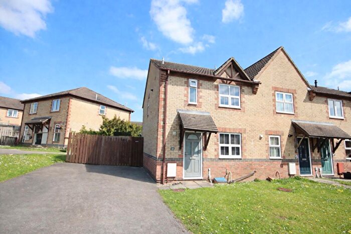 3 Bedroom End Terrace House For Sale In Rowe Mead, Pewsham, Chippenham, SN15