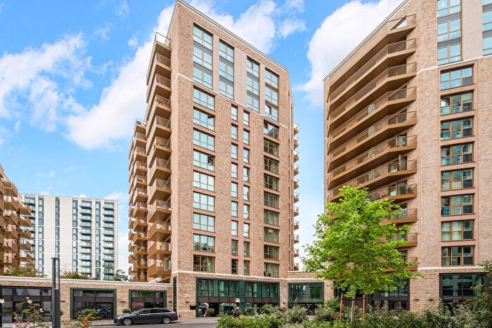 2 Bedroom Flat For Sale In Jasmine House, Brentford, TW8