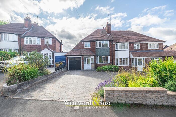 3 Bedroom Semi-Detached House For Sale In Lelant Grove, Harborne, Birmingham, B17