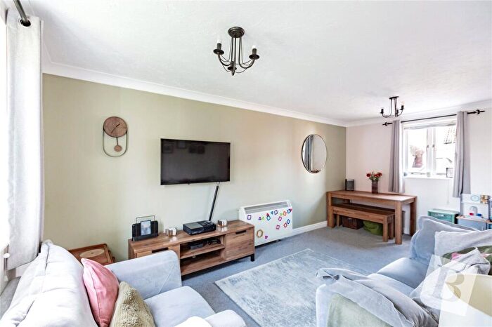 2 Bedroom Apartment For Sale In Melba Court, Writtle, Chelmsford, Essex, CM1