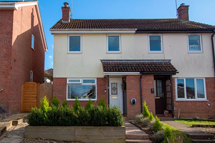 3 Bedroom Semi-Detached House For Sale In Hillcrest, Ottery St Mary, EX11