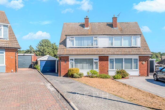 2 Bedroom Semi Detached House For Sale In Dawnbrook Close, Ipswich, IP2