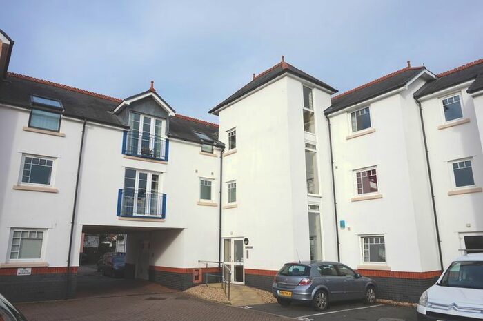 2 Bedroom Flat To Rent In Woolbrook Road, Sidmouth, EX10