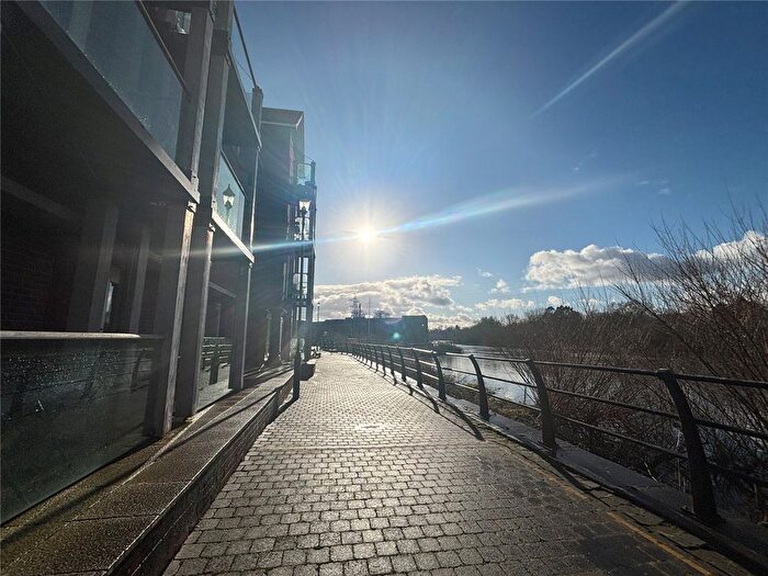 1 Bedroom Flat For Sale In New Crane Street, Chester, Cheshire, CH1