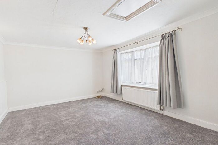 2 Bedroom Maisonette To Rent In Guildford Road, Ash, Aldershot, Surrey, GU12