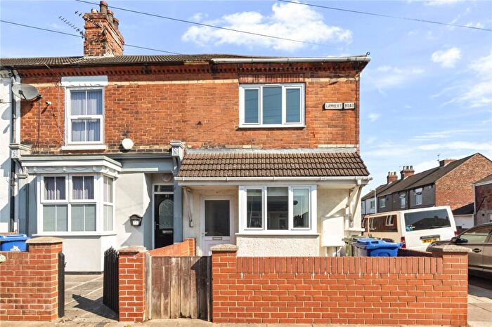 2 Bedroom End Of Terrace House To Rent In Lambert Road, Grimsby, DN32