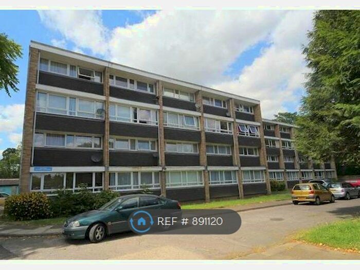 2 Bedroom Maisonette To Rent In Oxford Gardens, London, N21