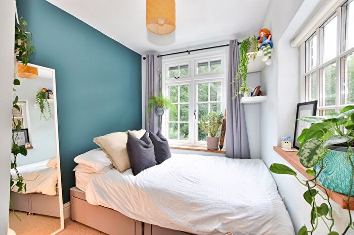 3 Bedroom Terraced House For Sale In Bois Moor Road, Chesham, HP5