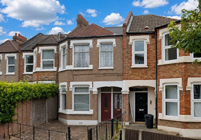 6 Bedroom Flat For Sale In - Mellison Road, Tooting, London, SW17
