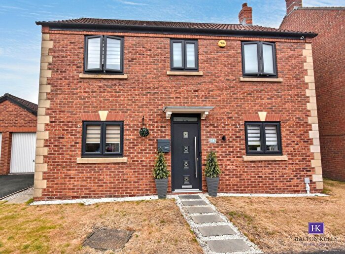 3 Bedroom Detached House For Sale In Lytham Close, Great Sankey, WA5
