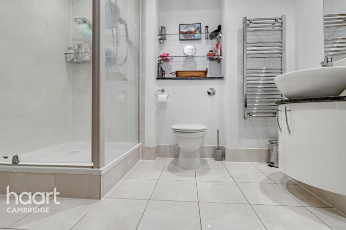 2 Bedroom Apartment For Sale In The Levels, Hills Road, Cambridge, CB2