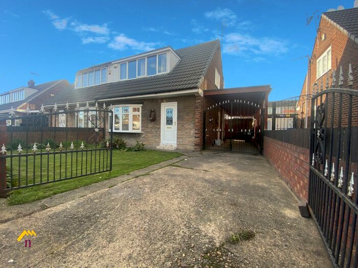 Houses for sale & to rent in DN8 4SG, Rowan Close, Stainforth And