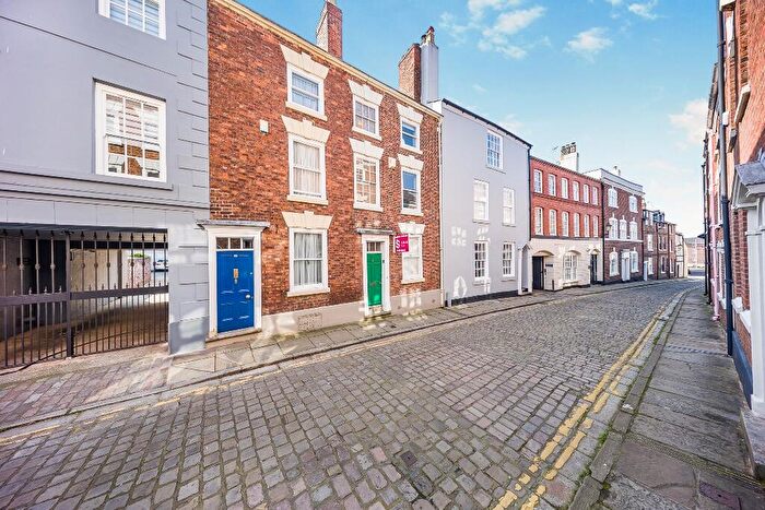 4 Bedroom Town House For Sale In King Street, Chester, CH1