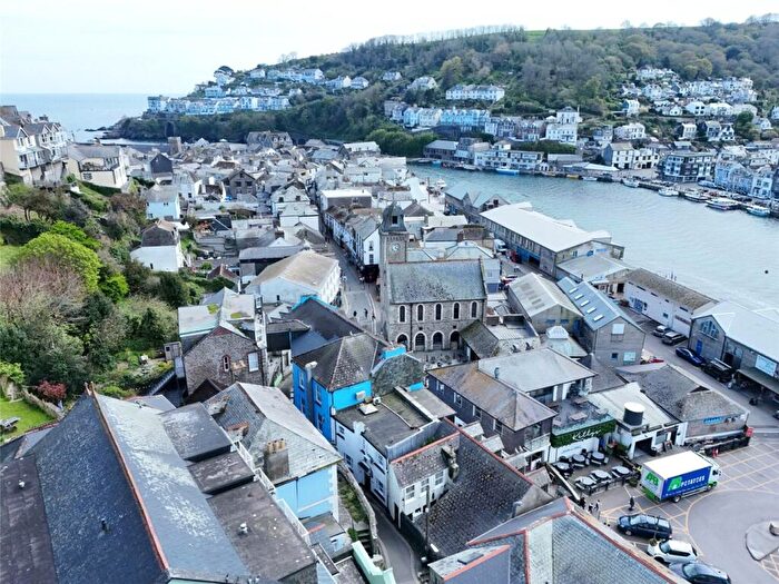 4 Bedroom Link Detached House For Sale In Shutta Road, Looe, Cornwall, PL13