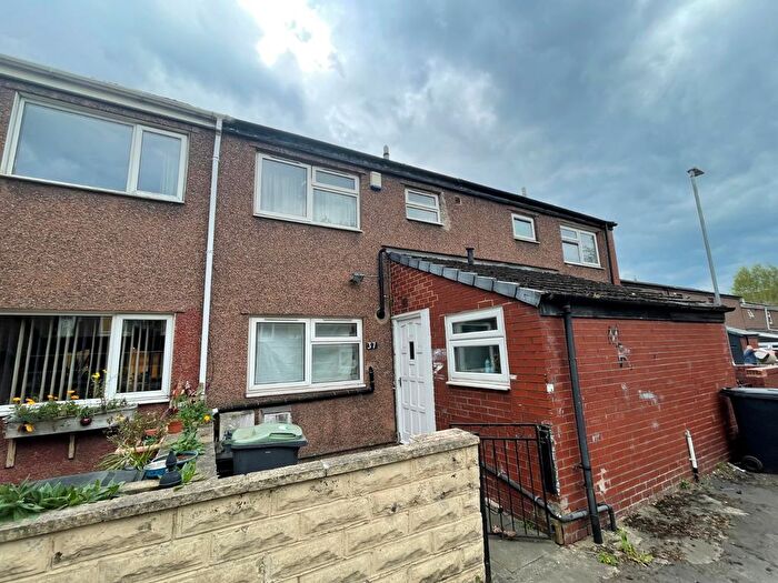 3 Bedroom Terraced House To Rent In Kendal Close, Leeds, West Yorkshire, LS3