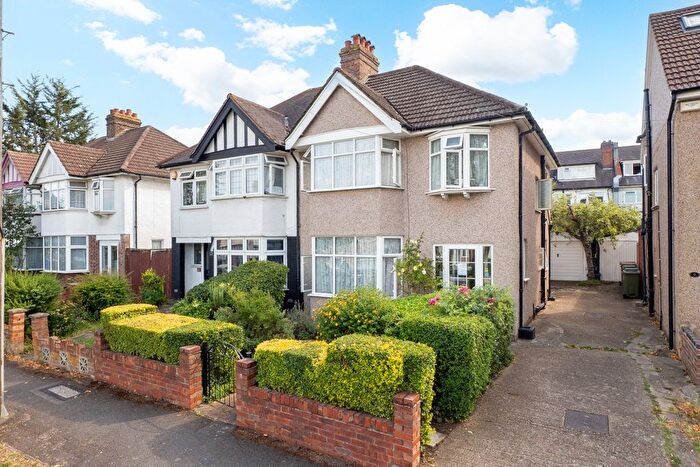 3 Bedroom Semi Detached House For Sale In Morden Way, Sutton, SM3