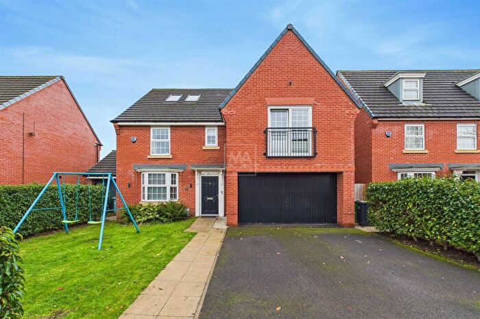 6 Bedroom Detached House To Rent In Blue Lake Gardens, Great Sankey, WA5