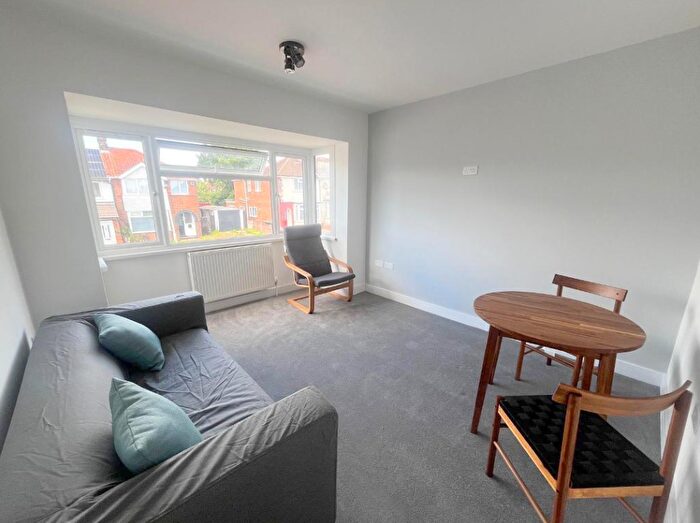 1 Bedroom Flat To Rent In Parr Close, Edmonton, N9