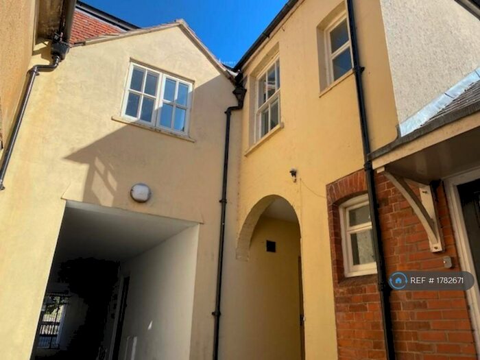 1 Bedroom Flat To Rent In Kohima Court, Blandford Forum, DT11