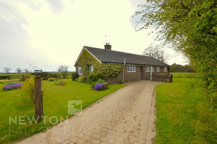 4 Bedroom Bungalow To Rent In Greetham Road, Stretton, Oakham, LE15
