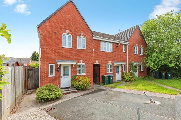 2 Bedroom End Of Terrace House For Sale In Cotton Way, Coventry, West Midlands, CV6
