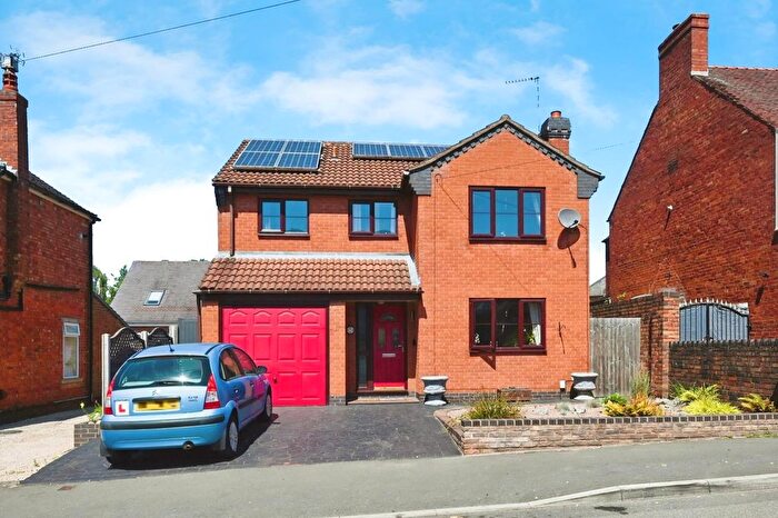 4 Bedroom Detached House For Sale In Browns Lane, Dordon, Tamworth, B78