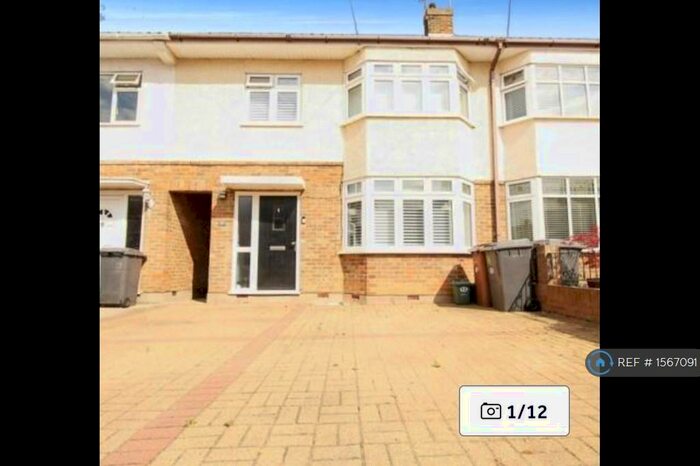 3 Bedroom Terraced House To Rent In St. Anthonys Drive, Chelmsford, CM2