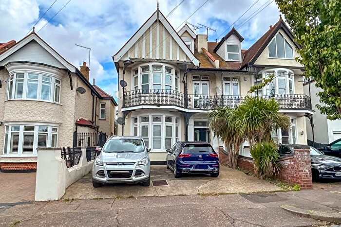 2 Bedroom Flat For Sale In Gloucester Terrace, Thorpe Bay, SS1