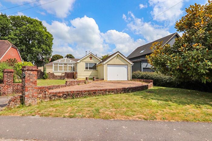 3 Bedroom Bungalow For Sale In Oakhurst Road, Battle, TN33