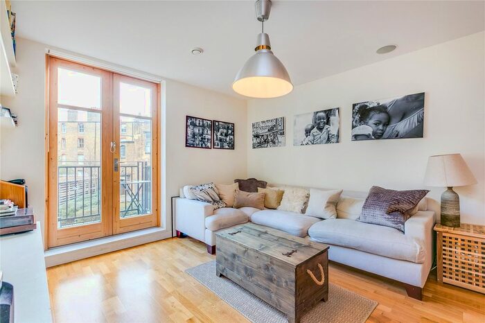 2 Bedroom Flat To Rent In Holloway Road, Islington, N7