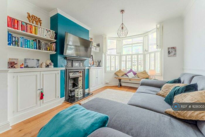 3 Bedroom Terraced House To Rent In Kings Road, Sutton, SM2