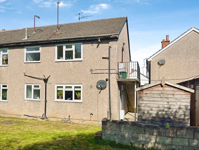2 Bedroom Flat To Rent In Bunting Close, Ilkeston, Derbyshire, DE7