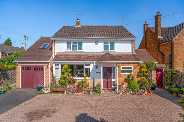 5 Bedroom Detached House For Sale In Wilson Road, Hartlebury, DY11