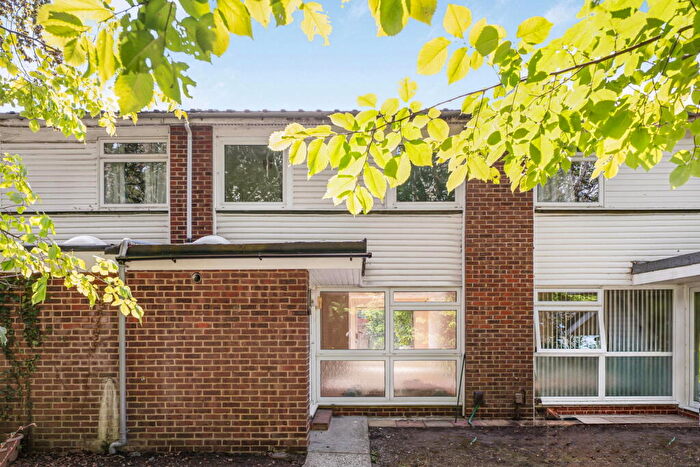 3 Bedroom Terraced House For Sale In Haling Park Road, South Croydon, CR2