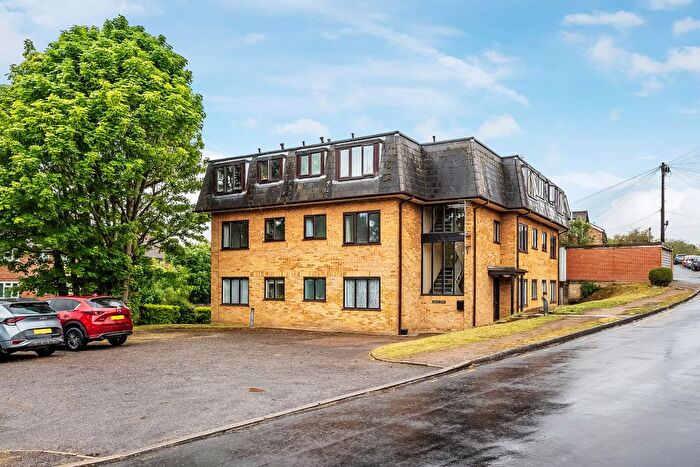 1 Bedroom Flat For Sale In Ronley Court, Hillingdon Avenue, Sevenoaks, Kent, TN13