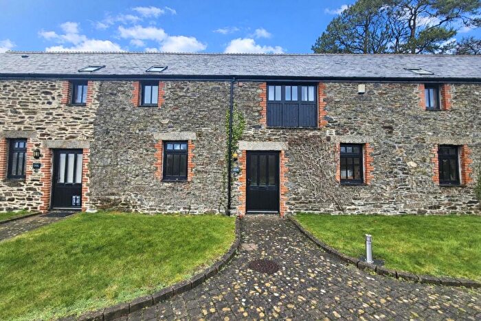2 Bedroom Barn Conversion To Rent In Duloe, Cornwall, PL14